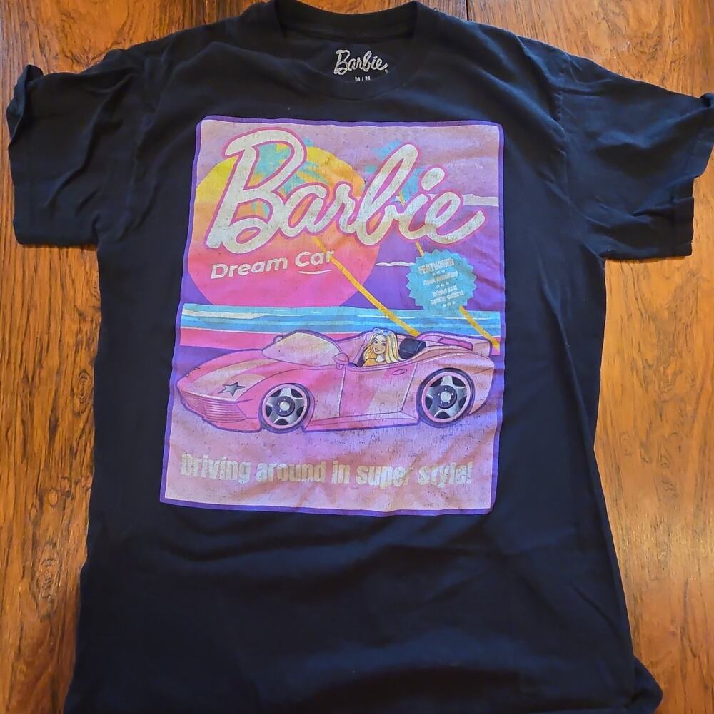 Barbie Dream Car Graphic T-Shirt Girls M 100% Cotton Retro Y2K Tee